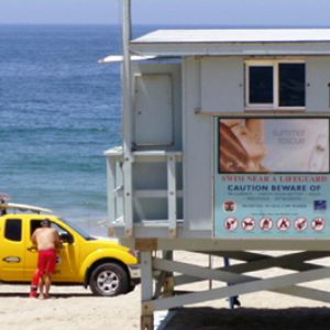 Lifeguard-Tower-Advertising